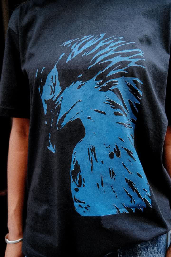 Eagle black tee